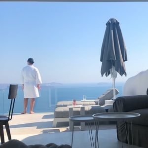 Meet your Posher, Simon